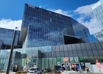 Wix planeja demissão em massa de 1 mil funcionários, diz site